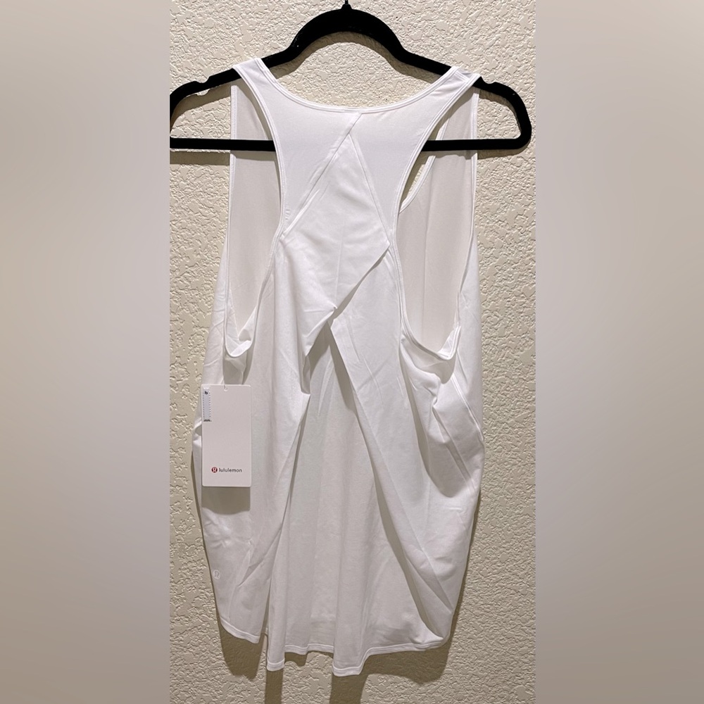 Lululemon NWT Essential Tank Top Pleated in White Size 14 - Picture 8 of 10